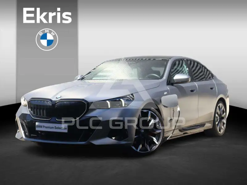 2024 BMW 550