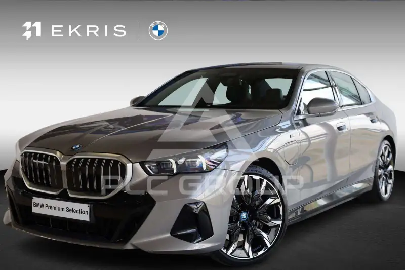2024 BMW 550