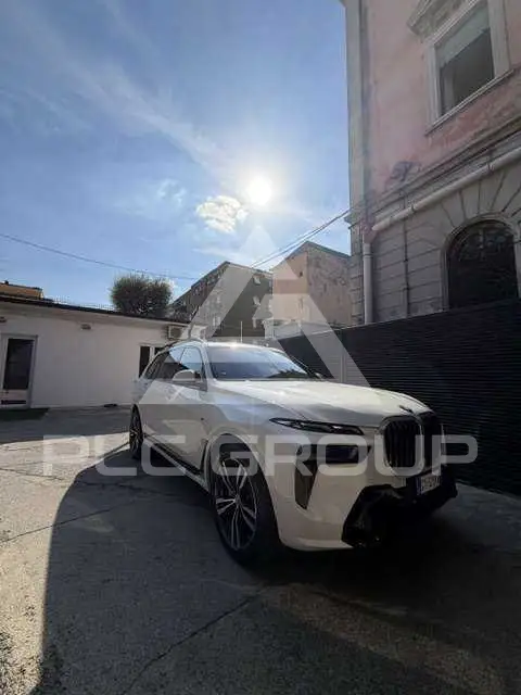 2024 BMW X7