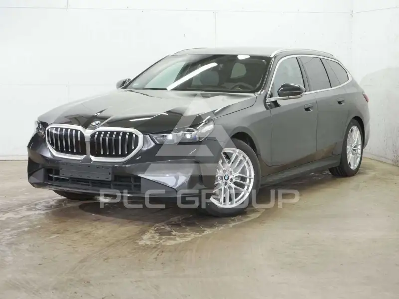 2024 BMW 520