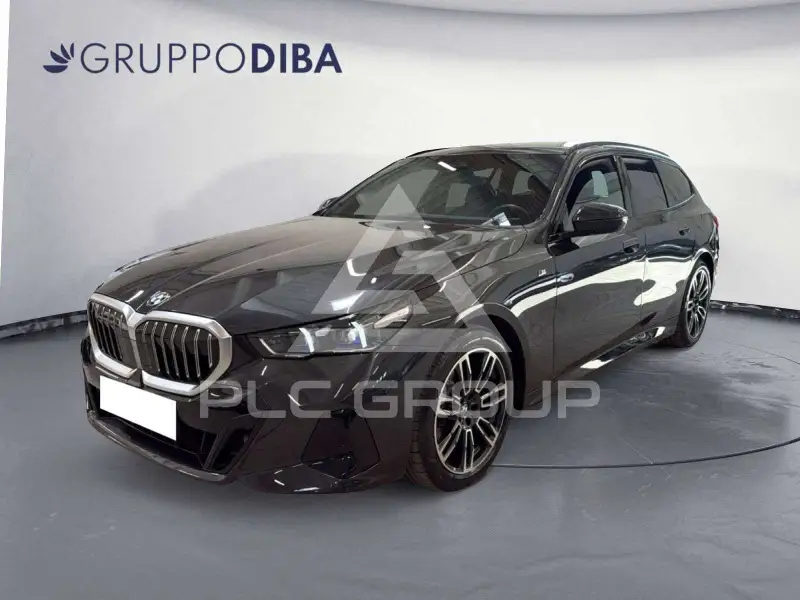 2024 BMW 520
