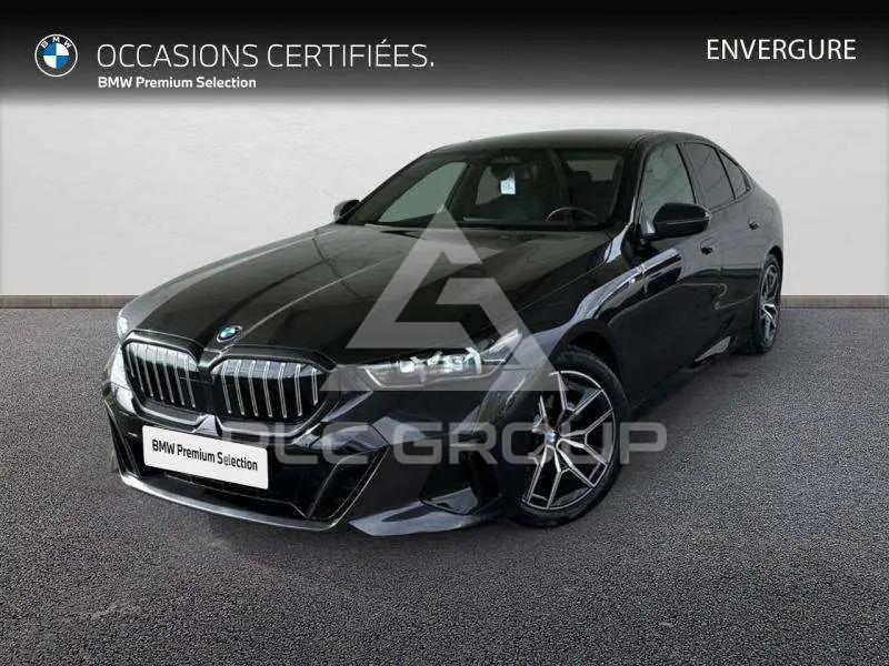 2024 BMW 520