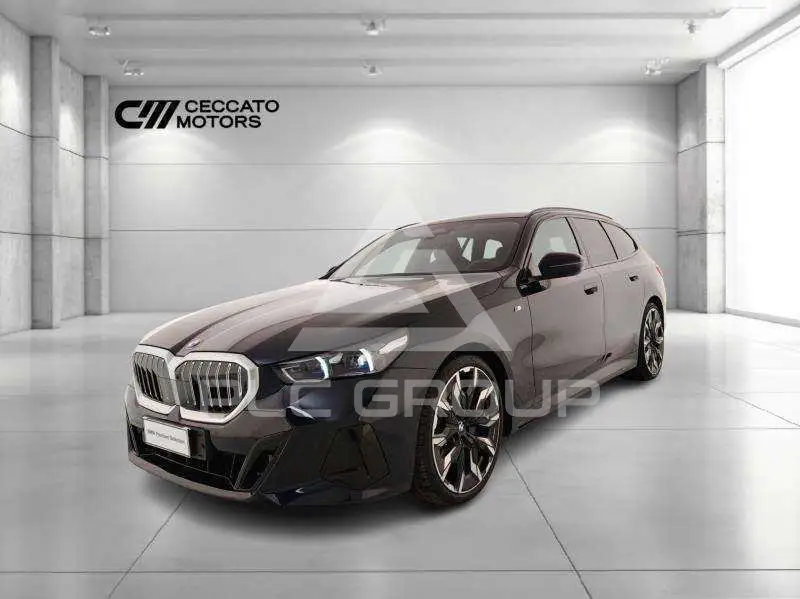 2024 BMW 520