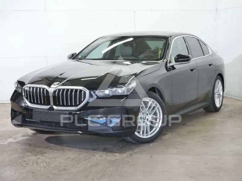 2024 BMW 520