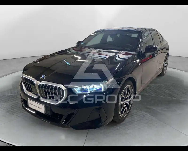 2024 BMW 520