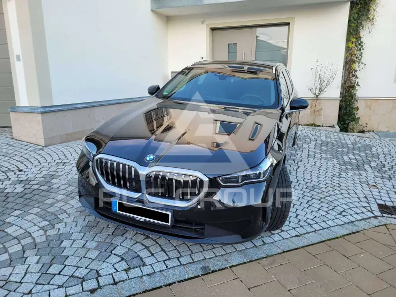 2024 BMW 520