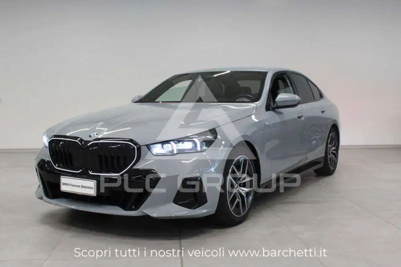 2024 BMW 520
