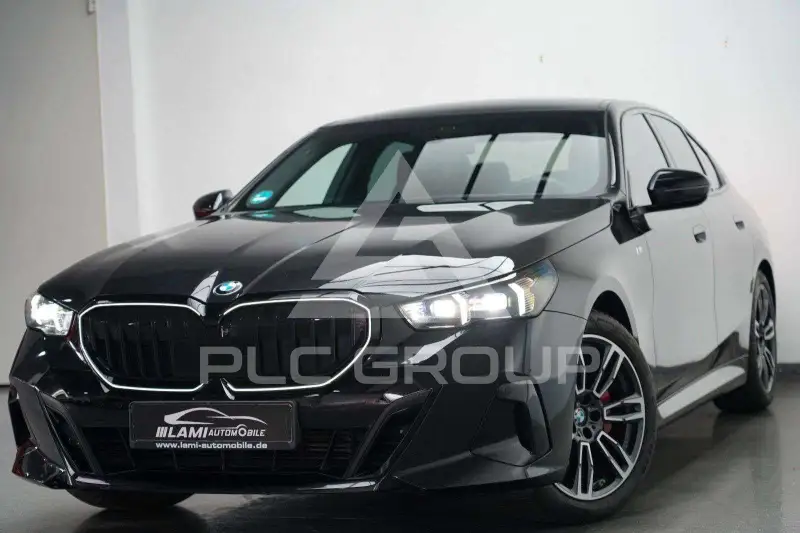 2024 BMW 520