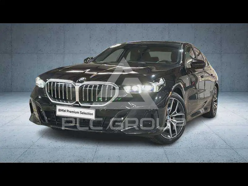 2024 BMW 520