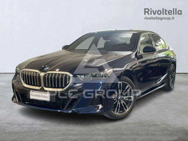 2024 BMW 520