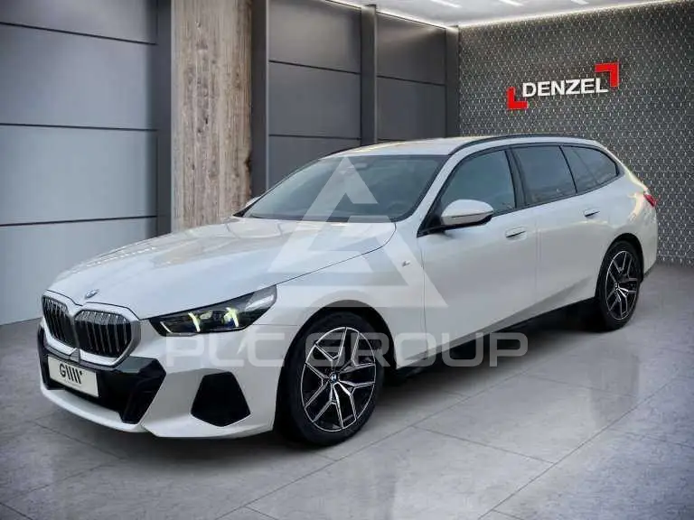 2024 BMW 520