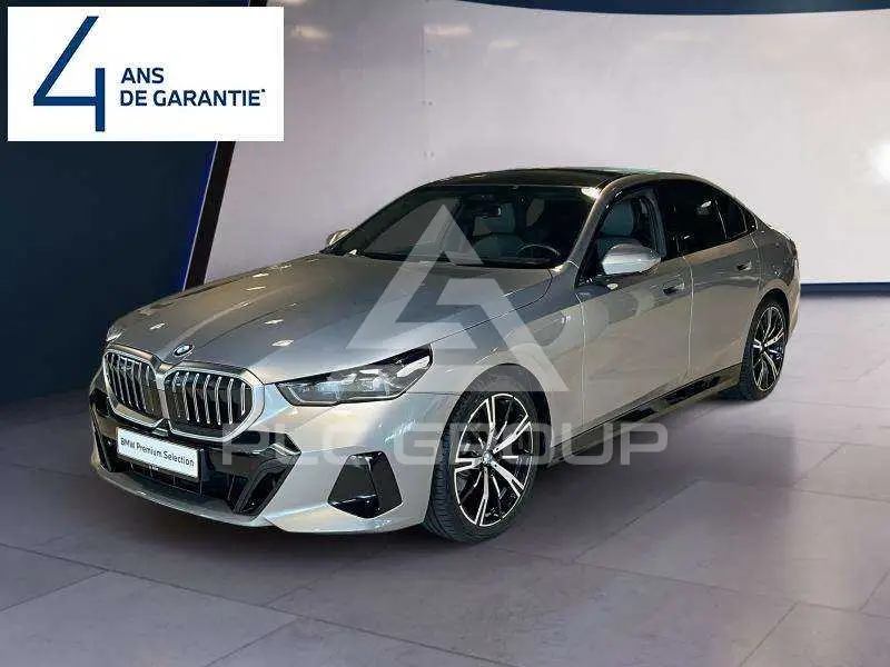 2024 BMW 520
