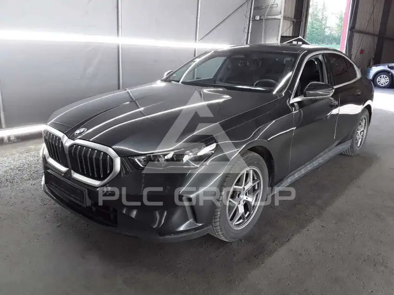 2024 BMW 520