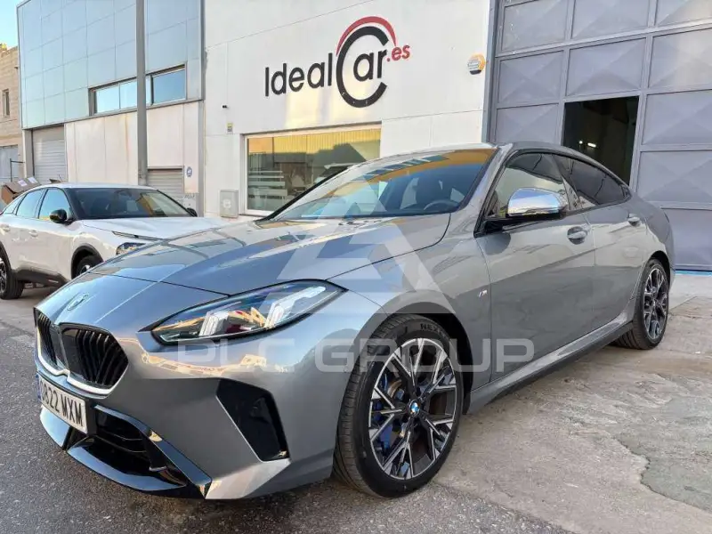 2024 BMW 220