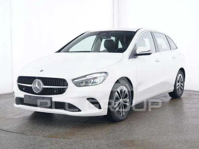 2024 Mercedes Benz B 200