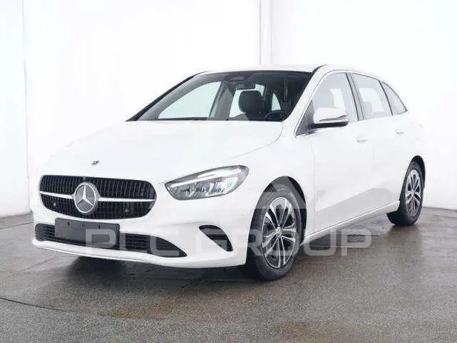 2024 Mercedes Benz B 200