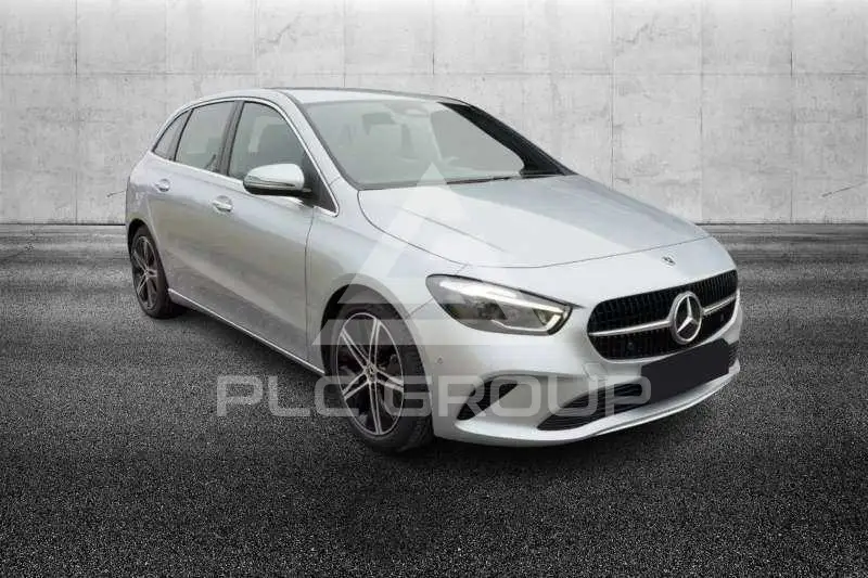 2024 Mercedes Benz B 200