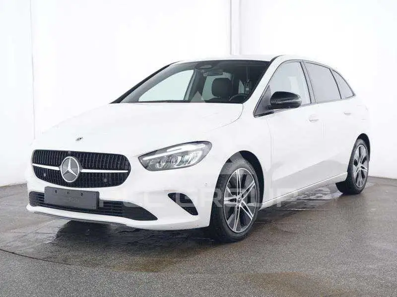 2024 Mercedes Benz B 200