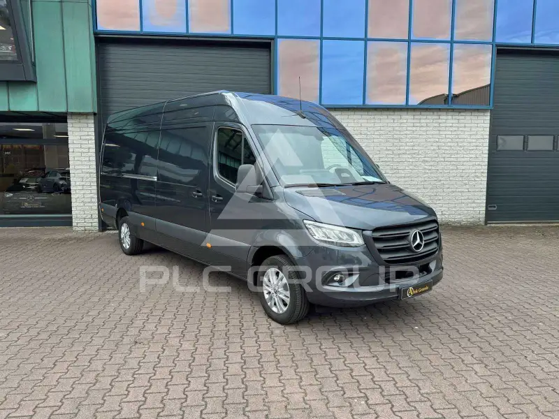 2024 Mercedes Benz Sprinter