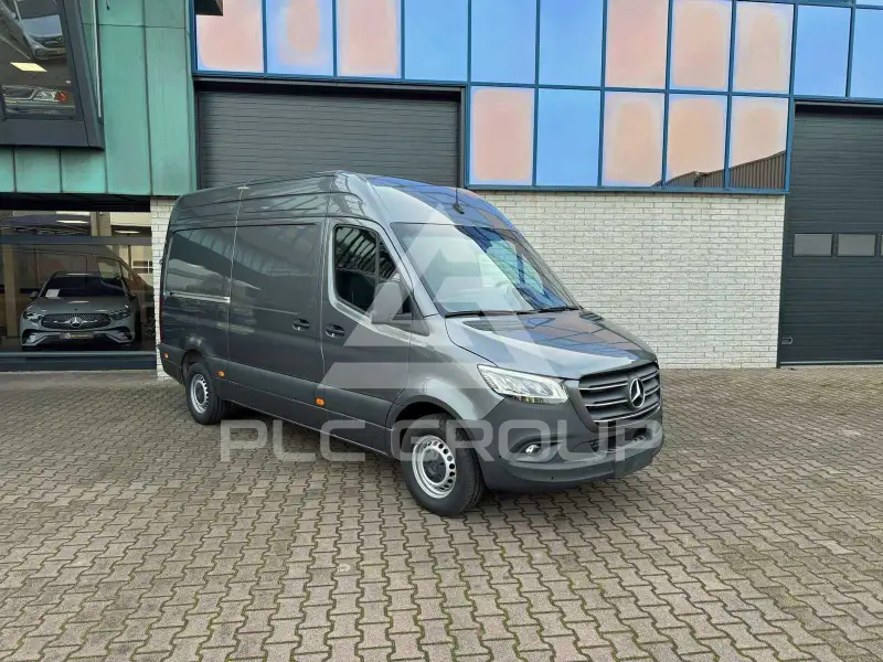 2024 Mercedes Benz Sprinter