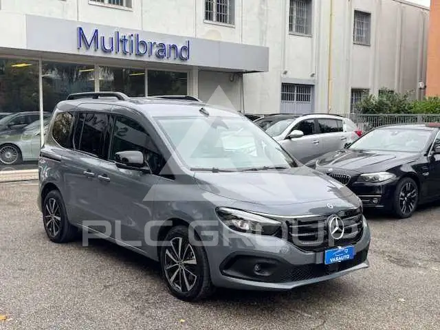 2024 Mercedes Benz EQT