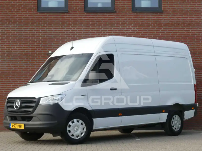 2024 Mercedes Benz 320