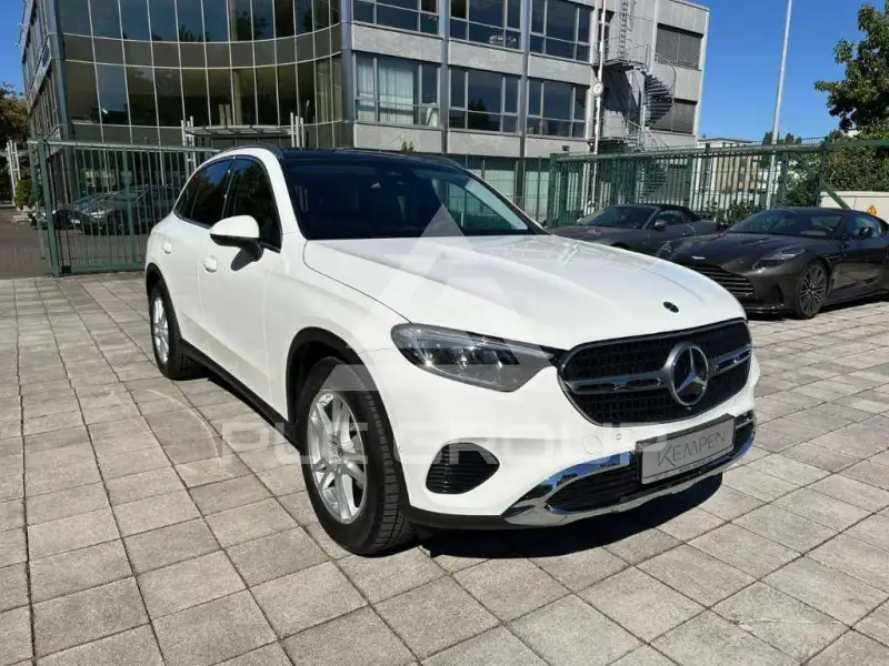 2024 Mercedes Benz GLC 200