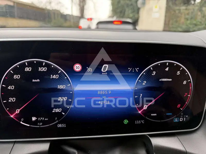 2024 Mercedes Benz GLC 200