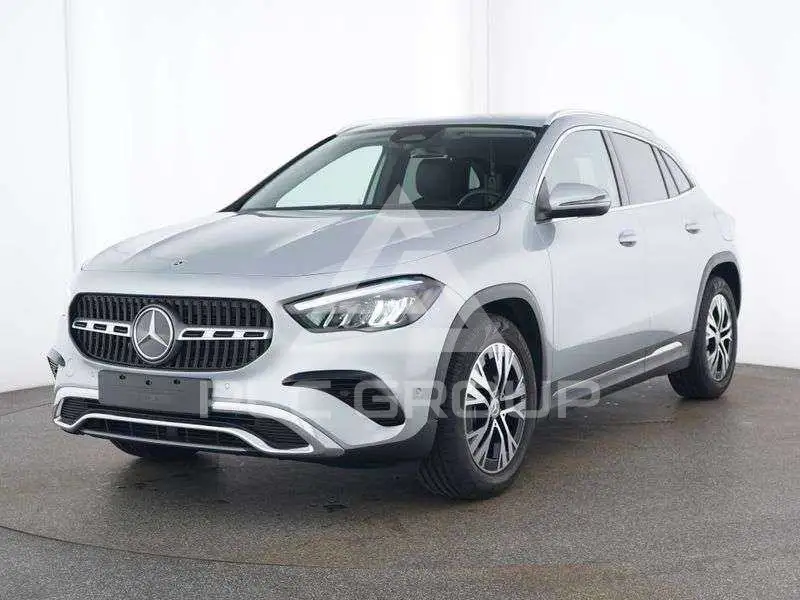 2024 Mercedes Benz GLA 200