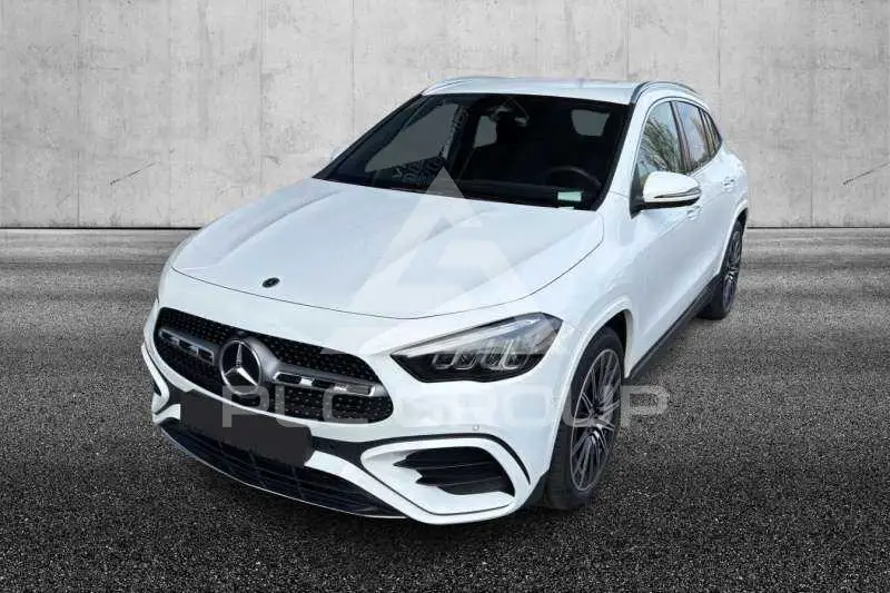 2024 Mercedes Benz GLA 200