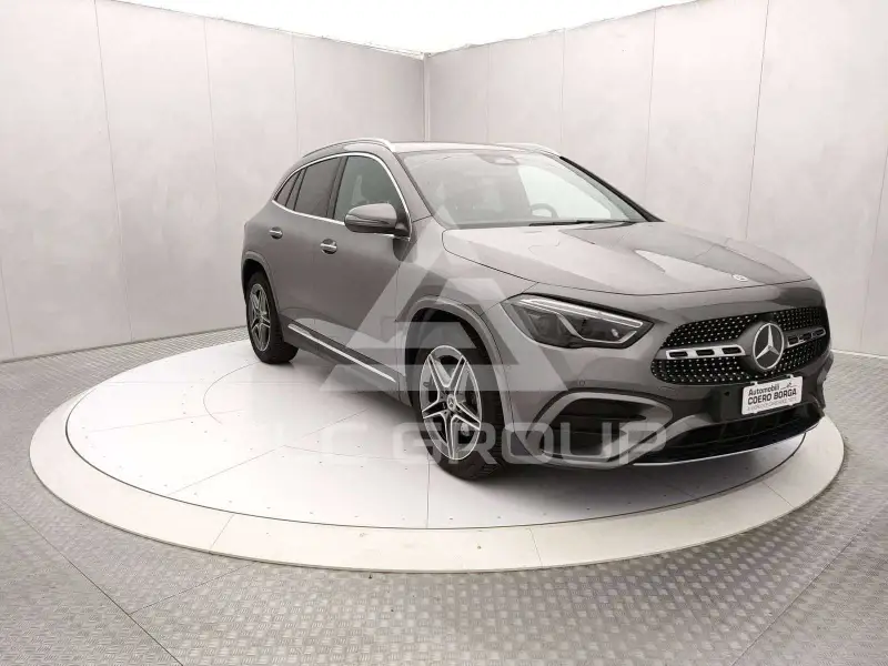 2024 Mercedes Benz GLA 200
