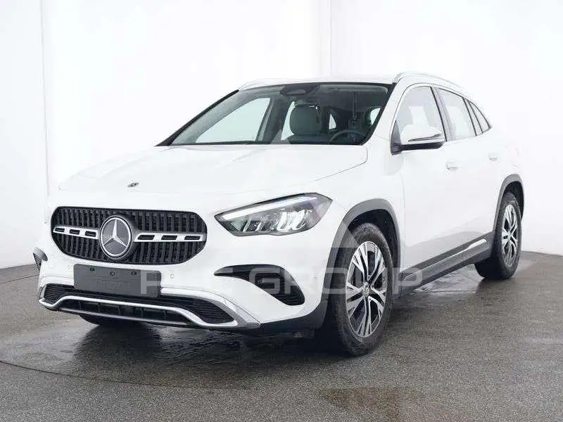 2024 Mercedes Benz GLA 220