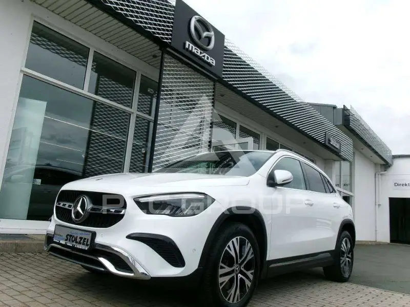 2024 Mercedes Benz GLA 220