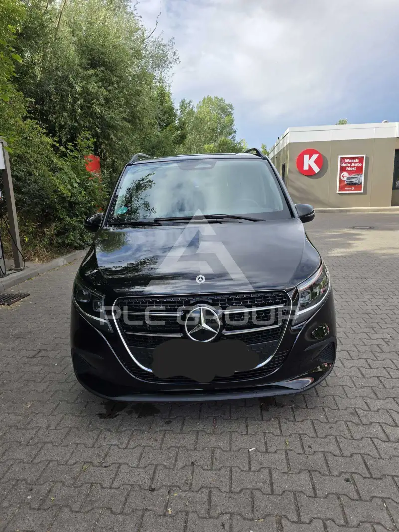 2024 Mercedes Benz V 220