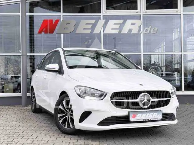 2024 Mercedes Benz B 180