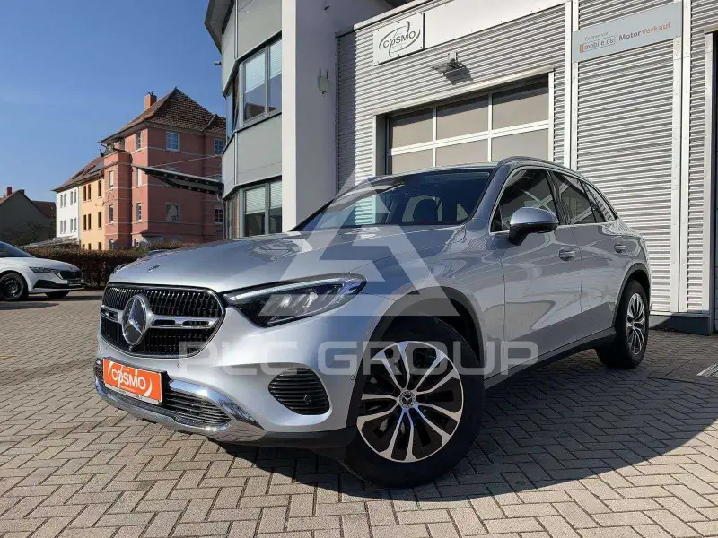 2024 Mercedes Benz GLC 220