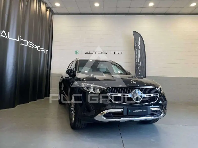 2024 Mercedes Benz GLC 220
