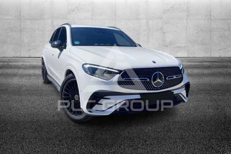 2024 Mercedes Benz GLC 220
