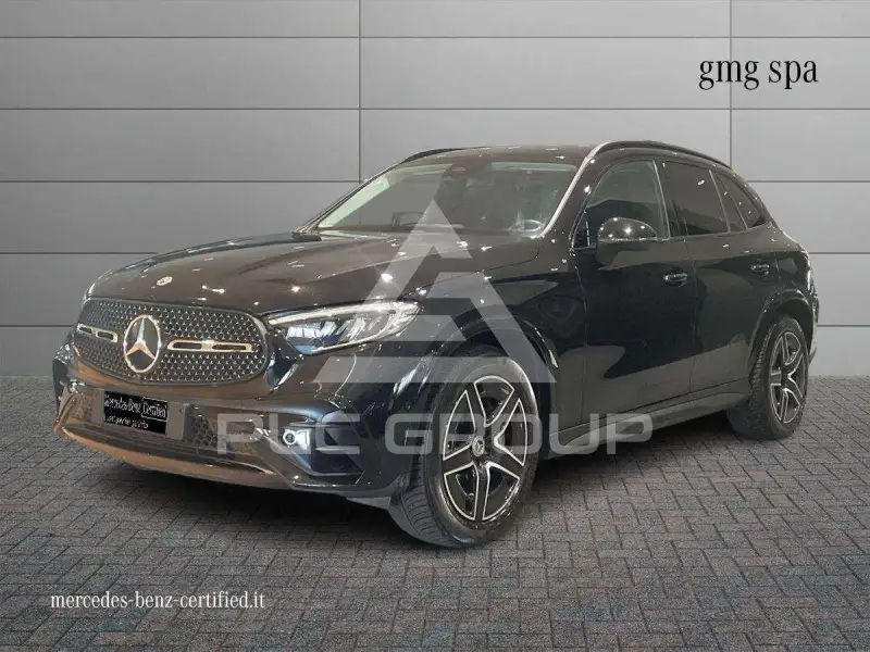 2024 Mercedes Benz GLC 220
