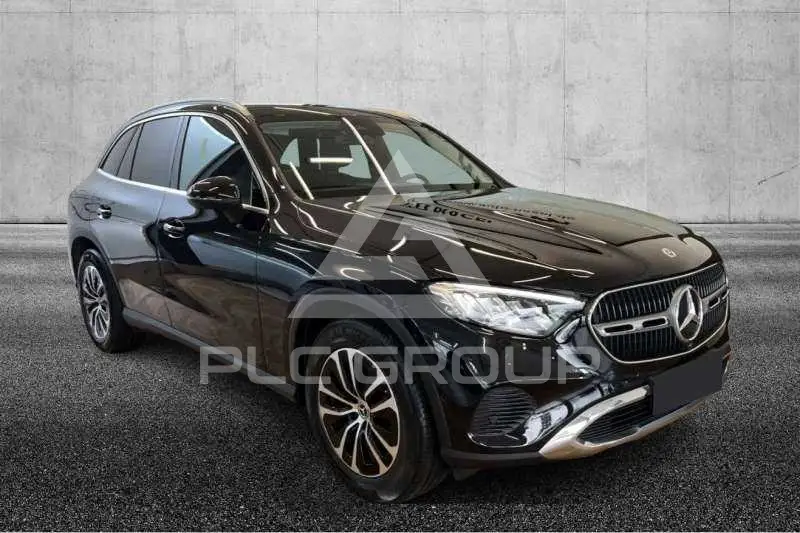 2024 Mercedes Benz GLC 220