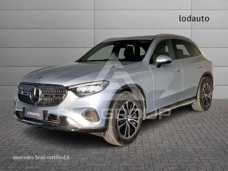 2024 Mercedes Benz GLC 220