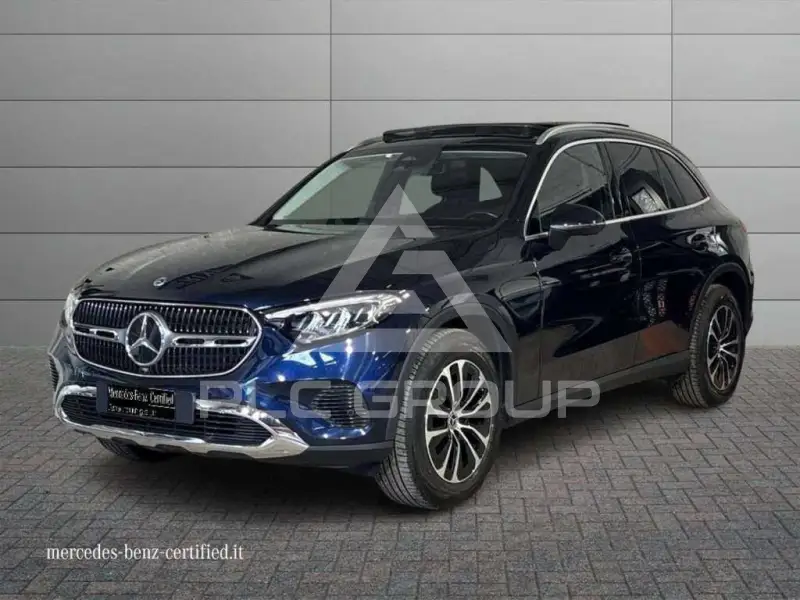 2024 Mercedes Benz GLC 220