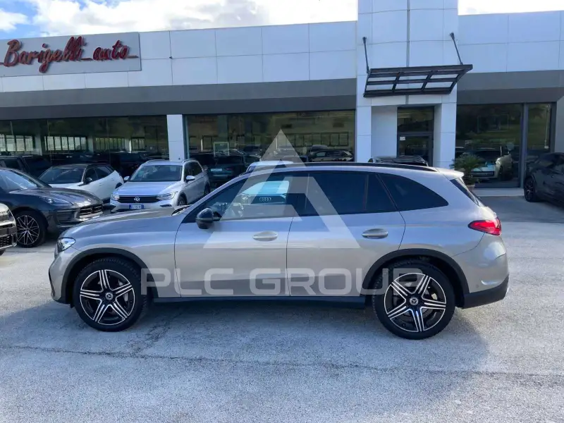 2024 Mercedes Benz GLC 220