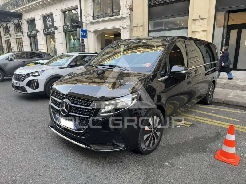 2024 Mercedes Benz V 300