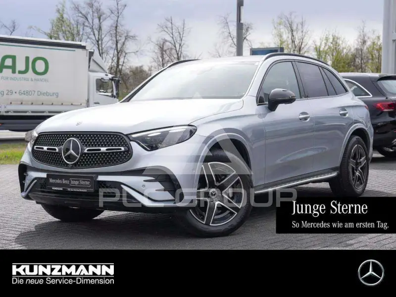 2024 Mercedes Benz GLC 400