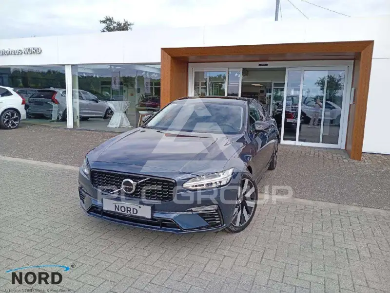 2024 Volvo S90