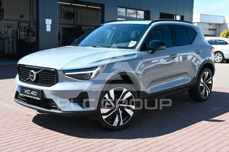 2024 Volvo XC40