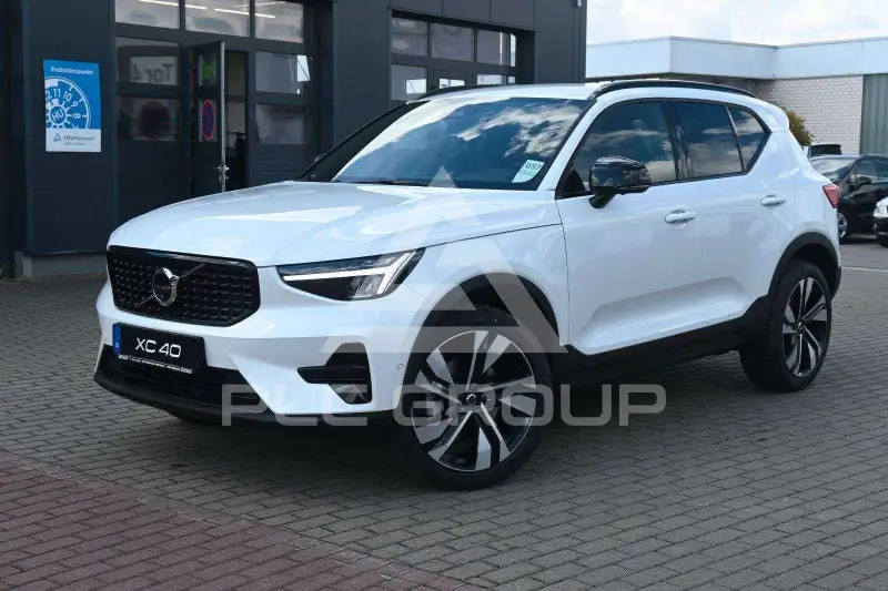 2024 Volvo XC40