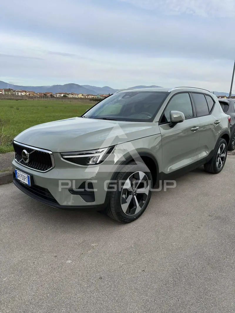 2024 Volvo XC40