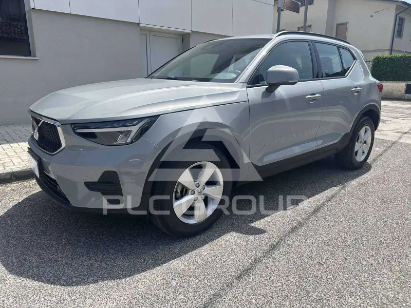 2024 Volvo XC40
